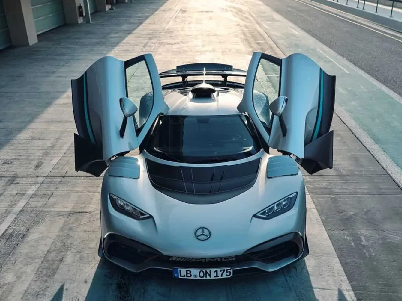 El Mercedes-AMG One | Rendimiento excepcional en circuito y en carretera.